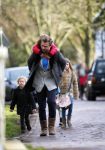 Zuiderwoude 9 februari 2015
Thijs Romer haalt dochter Sammie van school