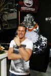 Amsterdam 26 januari 2015
Winston Post draait als dj op de buddha to buddha stand op de modefabriek in de rai.
Goldbergh van Sandra Peet heeft een mooie stand.
Portare heeft twee neiwue merken. Pierre v Hooijdonk staat er met Metro Sneakers.
Mooie container als stand en Goosecraft heeft een hele mooie stand.