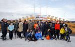 Biddinghuizen 31 januari 2016
Training voor de hollandse 100 op de schaatsbaan van Biddinghuizen. Aanwezig oa Prins Bernhard jr met kinderen Prinses Marilene Prins Maurits en Prinses Anna Prins Pieter Christiaan Prinses Emma Prinses Margriet Leontien Zijlaard v Moorsel met man Michael Zijlaard en dochter Indy Rosanna Kluivert met Patrick Nino Demy Shane en Justin Kluivert.