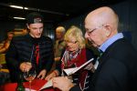 Amsterdam 28 januari 2016
Enzo Knol krijt van Youtube award vanwege zijn 1 miljoen abonnees.
Zijn hele familie incl Dee waren aanwezig.
