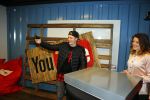 Amsterdam 28 januari 2016
Enzo Knol krijt van Youtube award vanwege zijn 1 miljoen abonnees.
Zijn hele familie incl Dee waren aanwezig.
