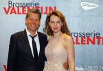 Amsterdam 25 januari 2016
Premiere Valentijn in Tuschinski met oa Georgina Verbaan Egbert Jan Weeber Roeland Fernhout Megan de Kruijf Maarten Heijmans Lies Visschedijk en Melody Klaver .
Erik v d Hoff met vriendin