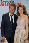 Amsterdam 25 januari 2016
Premiere Valentijn in Tuschinski met oa Georgina Verbaan Egbert Jan Weeber Roeland Fernhout Megan de Kruijf Maarten Heijmans Lies Visschedijk en Melody Klaver .
Erik v d Hoff met vriendin