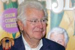 Rotterdam 21 januari 2016
Presentatie de oase bar met oa Gerard Cox Joke Bruijs Brigitte Kaandorp Ron Brandsteder Jacques Herb Johnny Kraaykamp jr Tony Neef Ernst Daniel Smid Veldhuis en Kemper en Martin v Waardenberg.