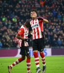 Eindhoven, 24 Januari 2016
PSV-FC Twente, eindstand 4-2  Kompetitie Seizoen 2015/2016
Hector Moreno scoort 1-0 en 2-0