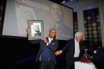 Hilversum 25 januari 2016
Humberto Tan wordt gekozen tot omroepman van het jaar in studio 21.