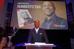 Hilversum 25 januari 2016
Humberto Tan wordt gekozen tot omroepman van het jaar in studio 21.