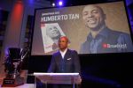 Hilversum 25 januari 2016
Humberto Tan wordt gekozen tot omroepman van het jaar in studio 21.