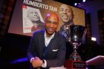 Hilversum 25 januari 2016
Humberto Tan wordt gekozen tot omroepman van het jaar in studio 21.