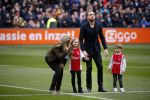 Amsterdam 7 februari 2016
Afscheid John Heitinga voor de wedstrijd AJAX-Feyenoord in de arena.
Zijn vrouw Charlotte Sophie en kinderen Jezebel en Lennox zijn ook aanwezig.