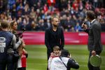 Amsterdam 7 februari 2016
Afscheid John Heitinga voor de wedstrijd AJAX-Feyenoord in de arena.
Zijn vrouw Charlotte Sophie en kinderen Jezebel en Lennox zijn ook aanwezig.