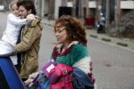 Amsterdam 6 februari 2016
Katja Schuurman en haar vriend Freek v Noortwijk hallen samen Sammie op bij haar vader Thijs Romer. Thijs woont net in een ander appartement.