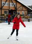 Biddinghuizen 31 januari 2016
Training voor de hollandse 100 op de schaatsbaan van Biddinghuizen. Aanwezig oa Prins Bernhard jr met kinderen Prinses Marilene Prins Maurits en Prinses Anna Prins Pieter Christiaan Prinses Emma Prinses Margriet Leontien Zijlaard v Moorsel met man Michael Zijlaard en dochter Indy Rosanna Kluivert met Patrick Nino Demy Shane en Justin Kluivert.