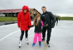 Biddinghuizen 31 januari 2016
Training voor de hollandse 100 op de schaatsbaan van Biddinghuizen. Aanwezig oa Prins Bernhard jr met kinderen Prinses Marilene Prins Maurits en Prinses Anna Prins Pieter Christiaan Prinses Emma Prinses Margriet Leontien Zijlaard v Moorsel met man Michael Zijlaard en dochter Indy Rosanna Kluivert met Patrick Nino Demy Shane en Justin Kluivert.