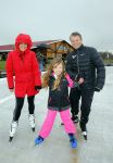 Biddinghuizen 31 januari 2016
Training voor de hollandse 100 op de schaatsbaan van Biddinghuizen. Aanwezig oa Prins Bernhard jr met kinderen Prinses Marilene Prins Maurits en Prinses Anna Prins Pieter Christiaan Prinses Emma Prinses Margriet Leontien Zijlaard v Moorsel met man Michael Zijlaard en dochter Indy Rosanna Kluivert met Patrick Nino Demy Shane en Justin Kluivert.