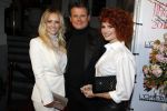Amsterdam 18 januari 2016
Uitreiking Beau monde awards in het Amstel Hotel.
Leontine Borsato met Leco v Zadelhoff en Chantal Janzen