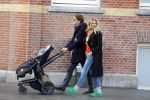 Amsterdam 23 januari 2016 
Lieke v Lexmond met vriend Bas v Veggel en zoontje aan het wandelen in Amsterdam zuid.