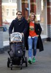 Amsterdam 23 januari 2016 
Lieke v Lexmond met vriend Bas v Veggel en zoontje aan het wandelen in Amsterdam zuid.