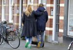 Amsterdam 23 januari 2016 
Lieke v Lexmond met vriend Bas v Veggel en zoontje aan het wandelen in Amsterdam zuid.