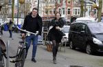 Amsterdam 1 februari 2016
Winnares Maan de Steenwinkel (tvoh) met haar manager / begeleider Dim Paulson in Amsterdam zuid