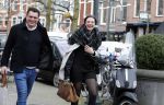 Amsterdam 1 februari 2016
Winnares Maan de Steenwinkel (tvoh) met haar manager / begeleider Dim Paulson in Amsterdam zuid