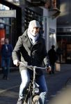 Amsterdam 25 januari 2016
Mart Visser op de fiets.