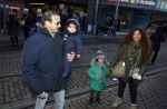 Amsterdam 17 januari 2016
Premiere Woezel en Pip in Tuschinski. Najib Amhali met zijn vrouw Niama en hun kinderen