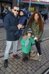 Amsterdam 17 januari 2016
Premiere Woezel en Pip in Tuschinski. Najib Amhali met zijn vrouw Niama en hun kinderen