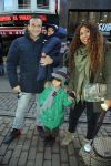 Amsterdam 17 januari 2016
Premiere Woezel en Pip in Tuschinski. Najib Amhali met zijn vrouw Niama en hun kinderen