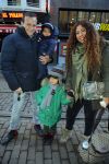 Amsterdam 17 januari 2016
Premiere Woezel en Pip in Tuschinski. Najib Amhali met zijn vrouw Niama en hun kinderen