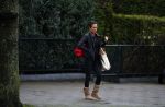 Amsterdam 27 januari 2016
Noi Pakon verlaat het huis van haar vriend Martijn Krabbe in Amsterdam nadat ze daar de nacht heeft doorgebracht.
