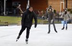 Biddinghuizen 31 januari 2016
Training voor de hollandse 100 op de schaatsbaan van Biddinghuizen. Aanwezig oa Prins Bernhard jr met kinderen Prinses Marilene Prins Maurits en Prinses Anna Prins Pieter Christiaan Prinses Emma Prinses Margriet Leontien Zijlaard v Moorsel met man Michael Zijlaard en dochter Indy Rosanna Kluivert met Patrick Nino Demy Shane en Justin Kluivert.