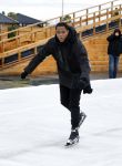 Biddinghuizen 31 januari 2016
Training voor de hollandse 100 op de schaatsbaan van Biddinghuizen. Aanwezig oa Prins Bernhard jr met kinderen Prinses Marilene Prins Maurits en Prinses Anna Prins Pieter Christiaan Prinses Emma Prinses Margriet Leontien Zijlaard v Moorsel met man Michael Zijlaard en dochter Indy Rosanna Kluivert met Patrick Nino Demy Shane en Justin Kluivert.