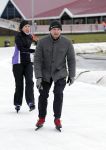 Biddinghuizen 31 januari 2016
Training voor de hollandse 100 op de schaatsbaan van Biddinghuizen. Aanwezig oa Prins Bernhard jr met kinderen Prinses Marilene Prins Maurits en Prinses Anna Prins Pieter Christiaan Prinses Emma Prinses Margriet Leontien Zijlaard v Moorsel met man Michael Zijlaard en dochter Indy Rosanna Kluivert met Patrick Nino Demy Shane en Justin Kluivert.