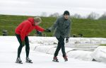 Biddinghuizen 31 januari 2016
Training voor de hollandse 100 op de schaatsbaan van Biddinghuizen. Aanwezig oa Prins Bernhard jr met kinderen Prinses Marilene Prins Maurits en Prinses Anna Prins Pieter Christiaan Prinses Emma Prinses Margriet Leontien Zijlaard v Moorsel met man Michael Zijlaard en dochter Indy Rosanna Kluivert met Patrick Nino Demy Shane en Justin Kluivert.