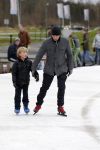 Biddinghuizen 31 januari 2016
Training voor de hollandse 100 op de schaatsbaan van Biddinghuizen. Aanwezig oa Prins Bernhard jr met kinderen Prinses Marilene Prins Maurits en Prinses Anna Prins Pieter Christiaan Prinses Emma Prinses Margriet Leontien Zijlaard v Moorsel met man Michael Zijlaard en dochter Indy Rosanna Kluivert met Patrick Nino Demy Shane en Justin Kluivert.