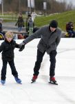Biddinghuizen 31 januari 2016
Training voor de hollandse 100 op de schaatsbaan van Biddinghuizen. Aanwezig oa Prins Bernhard jr met kinderen Prinses Marilene Prins Maurits en Prinses Anna Prins Pieter Christiaan Prinses Emma Prinses Margriet Leontien Zijlaard v Moorsel met man Michael Zijlaard en dochter Indy Rosanna Kluivert met Patrick Nino Demy Shane en Justin Kluivert.