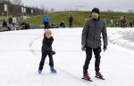 Biddinghuizen 31 januari 2016
Training voor de hollandse 100 op de schaatsbaan van Biddinghuizen. Aanwezig oa Prins Bernhard jr met kinderen Prinses Marilene Prins Maurits en Prinses Anna Prins Pieter Christiaan Prinses Emma Prinses Margriet Leontien Zijlaard v Moorsel met man Michael Zijlaard en dochter Indy Rosanna Kluivert met Patrick Nino Demy Shane en Justin Kluivert.