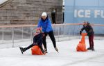 Biddinghuizen 31 januari 2016
Training voor de hollandse 100 op de schaatsbaan van Biddinghuizen. Aanwezig oa Prins Bernhard jr met kinderen Prinses Marilene Prins Maurits en Prinses Anna Prins Pieter Christiaan Prinses Emma Prinses Margriet Leontien Zijlaard v Moorsel met man Michael Zijlaard en dochter Indy Rosanna Kluivert met Patrick Nino Demy Shane en Justin Kluivert.