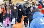 Biddinghuizen 31 januari 2016
Training voor de hollandse 100 op de schaatsbaan van Biddinghuizen. Aanwezig oa Prins Bernhard jr met kinderen Prinses Marilene Prins Maurits en Prinses Anna Prins Pieter Christiaan Prinses Emma Prinses Margriet Leontien Zijlaard v Moorsel met man Michael Zijlaard en dochter Indy Rosanna Kluivert met Patrick Nino Demy Shane en Justin Kluivert.