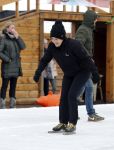 Biddinghuizen 31 januari 2016
Training voor de hollandse 100 op de schaatsbaan van Biddinghuizen. Aanwezig oa Prins Bernhard jr met kinderen Prinses Marilene Prins Maurits en Prinses Anna Prins Pieter Christiaan Prinses Emma Prinses Margriet Leontien Zijlaard v Moorsel met man Michael Zijlaard en dochter Indy Rosanna Kluivert met Patrick Nino Demy Shane en Justin Kluivert.