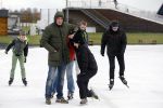 Biddinghuizen 31 januari 2016
Training voor de hollandse 100 op de schaatsbaan van Biddinghuizen. Aanwezig oa Prins Bernhard jr met kinderen Prinses Marilene Prins Maurits en Prinses Anna Prins Pieter Christiaan Prinses Emma Prinses Margriet Leontien Zijlaard v Moorsel met man Michael Zijlaard en dochter Indy Rosanna Kluivert met Patrick Nino Demy Shane en Justin Kluivert.