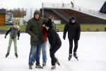 Biddinghuizen 31 januari 2016
Training voor de hollandse 100 op de schaatsbaan van Biddinghuizen. Aanwezig oa Prins Bernhard jr met kinderen Prinses Marilene Prins Maurits en Prinses Anna Prins Pieter Christiaan Prinses Emma Prinses Margriet Leontien Zijlaard v Moorsel met man Michael Zijlaard en dochter Indy Rosanna Kluivert met Patrick Nino Demy Shane en Justin Kluivert.