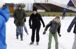 Biddinghuizen 31 januari 2016
Training voor de hollandse 100 op de schaatsbaan van Biddinghuizen. Aanwezig oa Prins Bernhard jr met kinderen Prinses Marilene Prins Maurits en Prinses Anna Prins Pieter Christiaan Prinses Emma Prinses Margriet Leontien Zijlaard v Moorsel met man Michael Zijlaard en dochter Indy Rosanna Kluivert met Patrick Nino Demy Shane en Justin Kluivert.