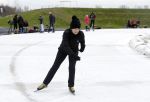 Biddinghuizen 31 januari 2016
Training voor de hollandse 100 op de schaatsbaan van Biddinghuizen. Aanwezig oa Prins Bernhard jr met kinderen Prinses Marilene Prins Maurits en Prinses Anna Prins Pieter Christiaan Prinses Emma Prinses Margriet Leontien Zijlaard v Moorsel met man Michael Zijlaard en dochter Indy Rosanna Kluivert met Patrick Nino Demy Shane en Justin Kluivert.