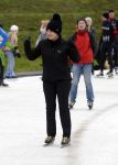 Biddinghuizen 31 januari 2016
Training voor de hollandse 100 op de schaatsbaan van Biddinghuizen. Aanwezig oa Prins Bernhard jr met kinderen Prinses Marilene Prins Maurits en Prinses Anna Prins Pieter Christiaan Prinses Emma Prinses Margriet Leontien Zijlaard v Moorsel met man Michael Zijlaard en dochter Indy Rosanna Kluivert met Patrick Nino Demy Shane en Justin Kluivert.