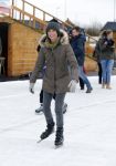 Biddinghuizen 31 januari 2016
Training voor de hollandse 100 op de schaatsbaan van Biddinghuizen. Aanwezig oa Prins Bernhard jr met kinderen Prinses Marilene Prins Maurits en Prinses Anna Prins Pieter Christiaan Prinses Emma Prinses Margriet Leontien Zijlaard v Moorsel met man Michael Zijlaard en dochter Indy Rosanna Kluivert met Patrick Nino Demy Shane en Justin Kluivert.