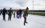 Biddinghuizen 31 januari 2016
Training voor de hollandse 100 op de schaatsbaan van Biddinghuizen. Aanwezig oa Prins Bernhard jr met kinderen Prinses Marilene Prins Maurits en Prinses Anna Prins Pieter Christiaan Prinses Emma Prinses Margriet Leontien Zijlaard v Moorsel met man Michael Zijlaard en dochter Indy Rosanna Kluivert met Patrick Nino Demy Shane en Justin Kluivert.