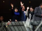 Amsterdam 7 februari 2016
Afscheid John Heitinga voor de wedstrijd AJAX-Feyenoord in de arena.
Zijn vrouw Charlotte Sophie en kinderen Jezebel en Lennox zijn ook aanwezig.
Robert ten Brink met vrouw en dochter