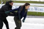 Biddinghuizen 31 januari 2016
Training voor de hollandse 100 op de schaatsbaan van Biddinghuizen. Aanwezig oa Prins Bernhard jr met kinderen Prinses Marilene Prins Maurits en Prinses Anna Prins Pieter Christiaan Prinses Emma Prinses Margriet Leontien Zijlaard v Moorsel met man Michael Zijlaard en dochter Indy Rosanna Kluivert met Patrick Nino Demy Shane en Justin Kluivert.